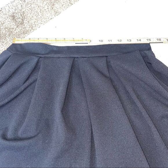 💋Bundle 4 items for $20. Add items💋 to a bundle - Picture 7 of 7